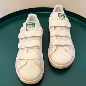 Adidas Kids White and Green Sneakers